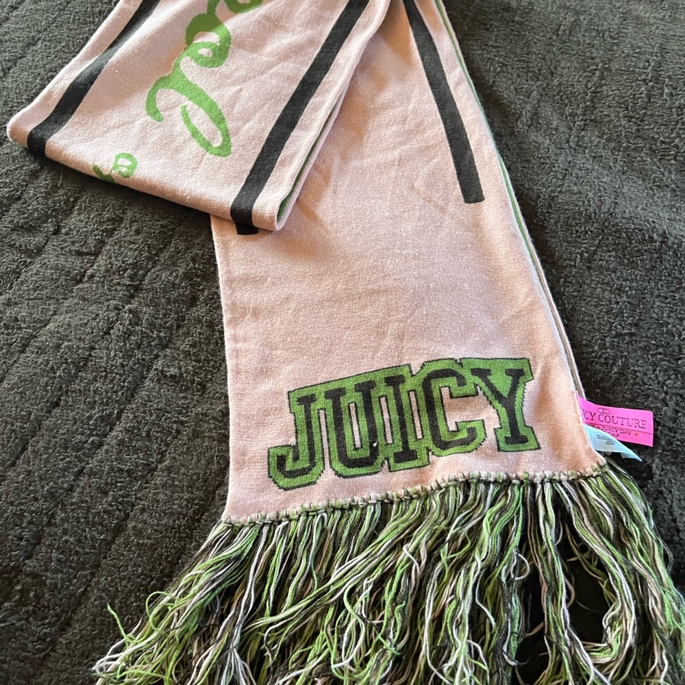 Juicy couture reversible scarf